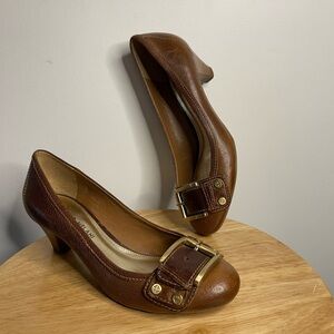 Vintage Antonio Melani Brown Leather Kitten Heel Pumps, Gold Buckle Women’s 6.5